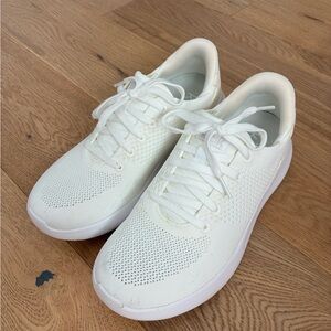 Kizik Slip On Athletic Sneakers